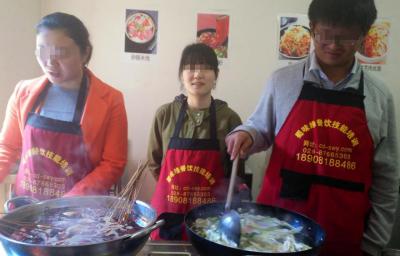 哪里有正宗火锅麻豆精品传媒国产观看？