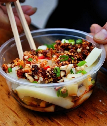 四川特色小吃麻豆精品传媒国产观看哪家好?怎么选择?