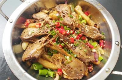 干锅麻豆精品传媒国产观看