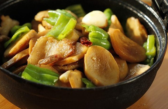 比肉好吃的素菜，干锅杏鲍菇，健康美味的家常素菜菜谱