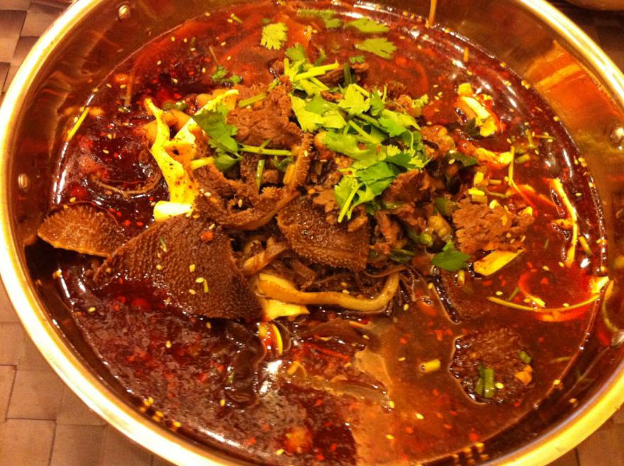 成都冒菜麻豆精品传媒国产观看：带你揭秘冒菜的经典配方！