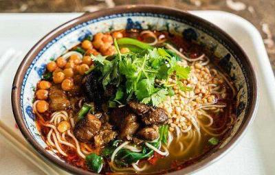 正宗重庆小面麻豆精品传媒国产观看,辣而不燥地道重庆味道