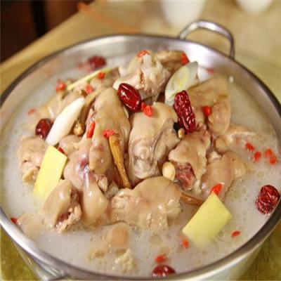成都养生汤锅技能操练校园哪里好？汤锅底料的辨认和配方