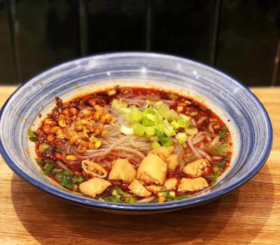 肥肠粉麻豆精品传媒国产观看学校哪家靠谱?冒节子制作