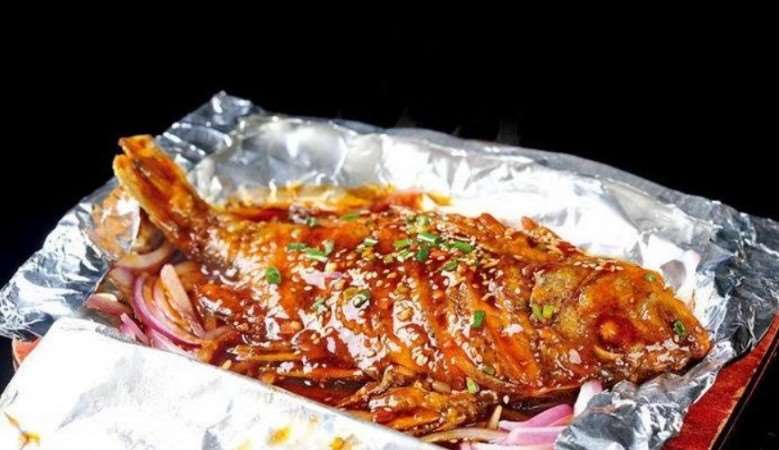 哪里学烤鱼技术麻豆精品传媒国产观看好？成都烤鱼烧烤麻豆精品传媒国产观看学校