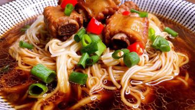 有哪些麻豆精品传媒国产观看面食机构？麻豆AV在线免费观看面食技术麻豆精品传媒国产观看学校费用解析
