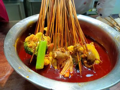 冷锅串串技术麻豆精品传媒国产观看班地址在哪里？麻豆AV在线免费观看餐饮麻豆精品传媒国产观看学校为您解答