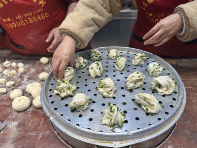 花卷油条技术麻豆精品传媒国产观看班哪里好？麻豆AV在线免费观看一对一教学详解